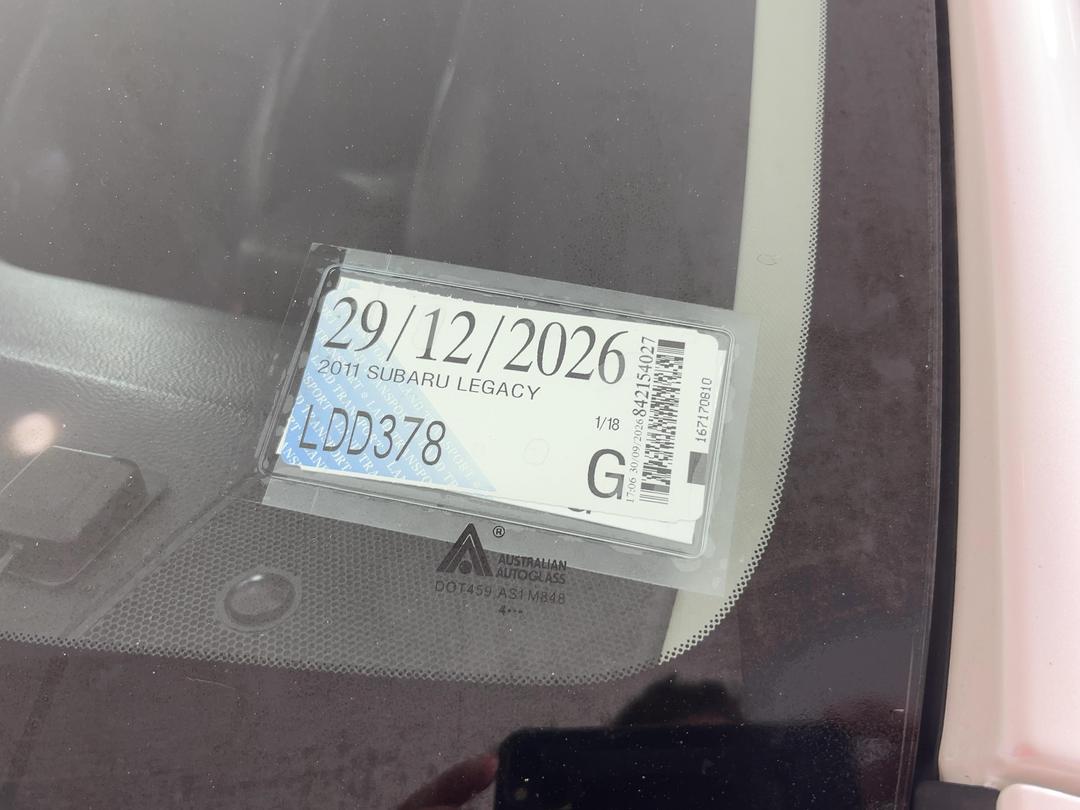 Photo '24' of Subaru Legacy