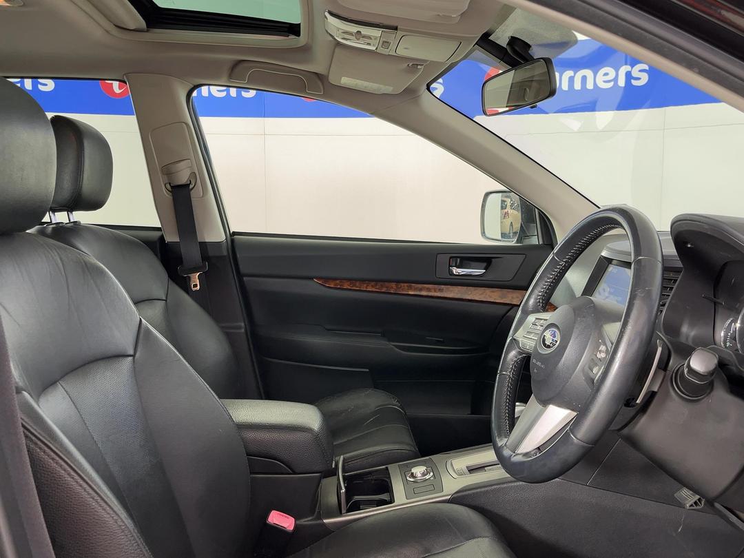 Photo '16' of Subaru Outback