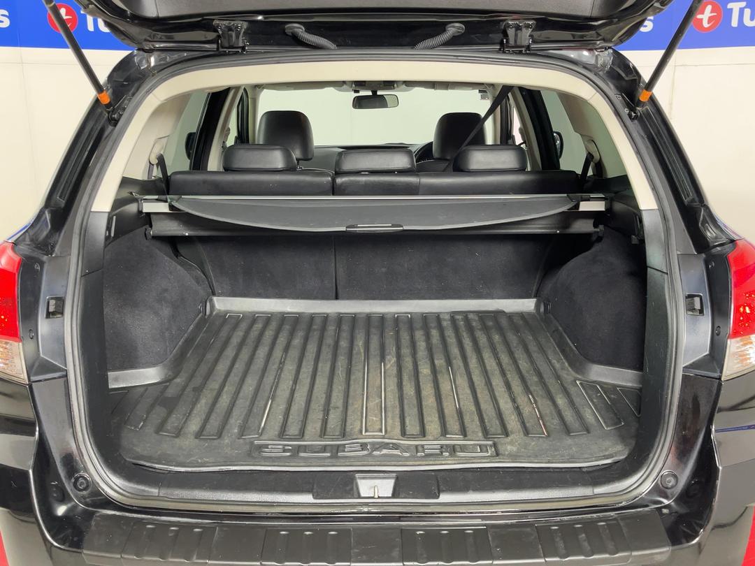 Photo '14' of Subaru Outback
