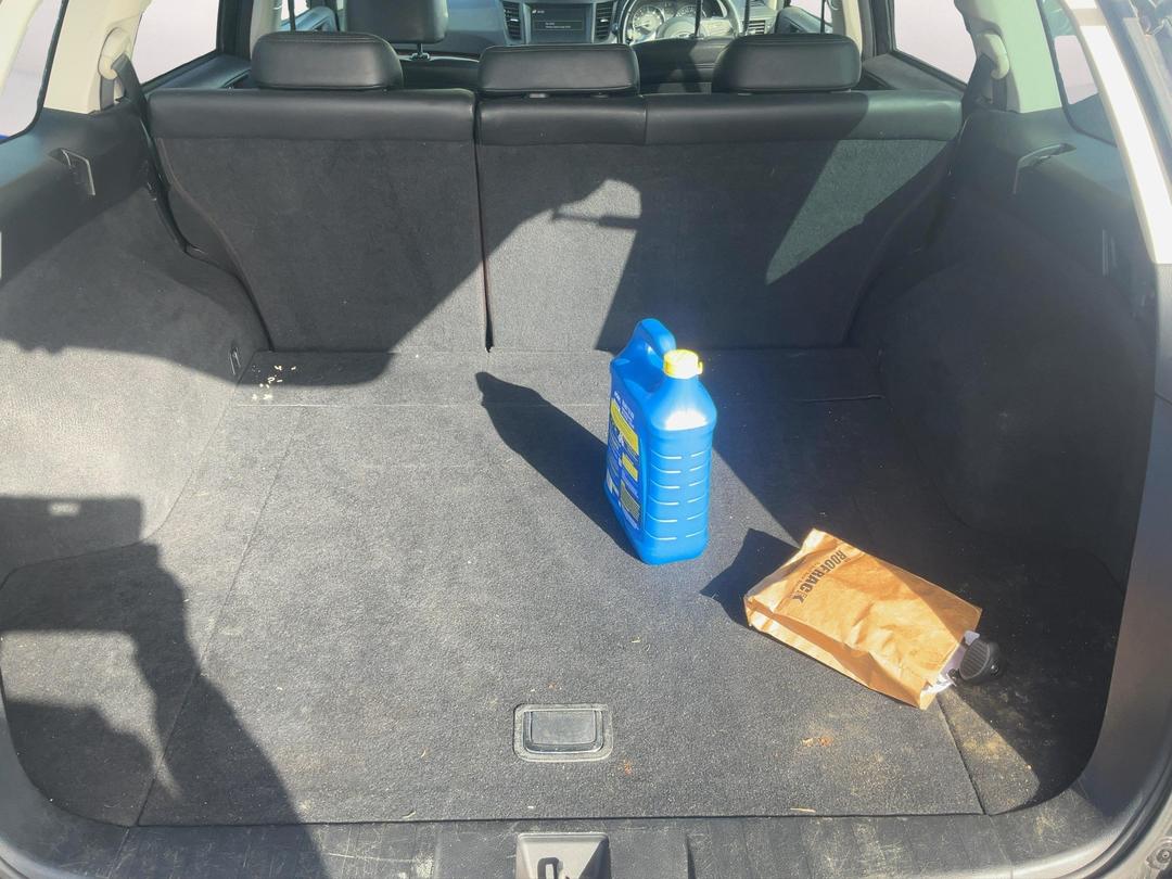 Photo '6' of Subaru Outback R Premium Photo '6' of Subaru Outback R Premium