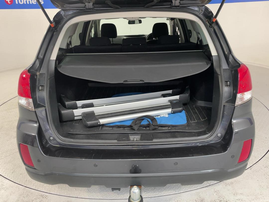 Photo '12' of Subaru Outback 25I Photo '12' of Subaru Outback 25I