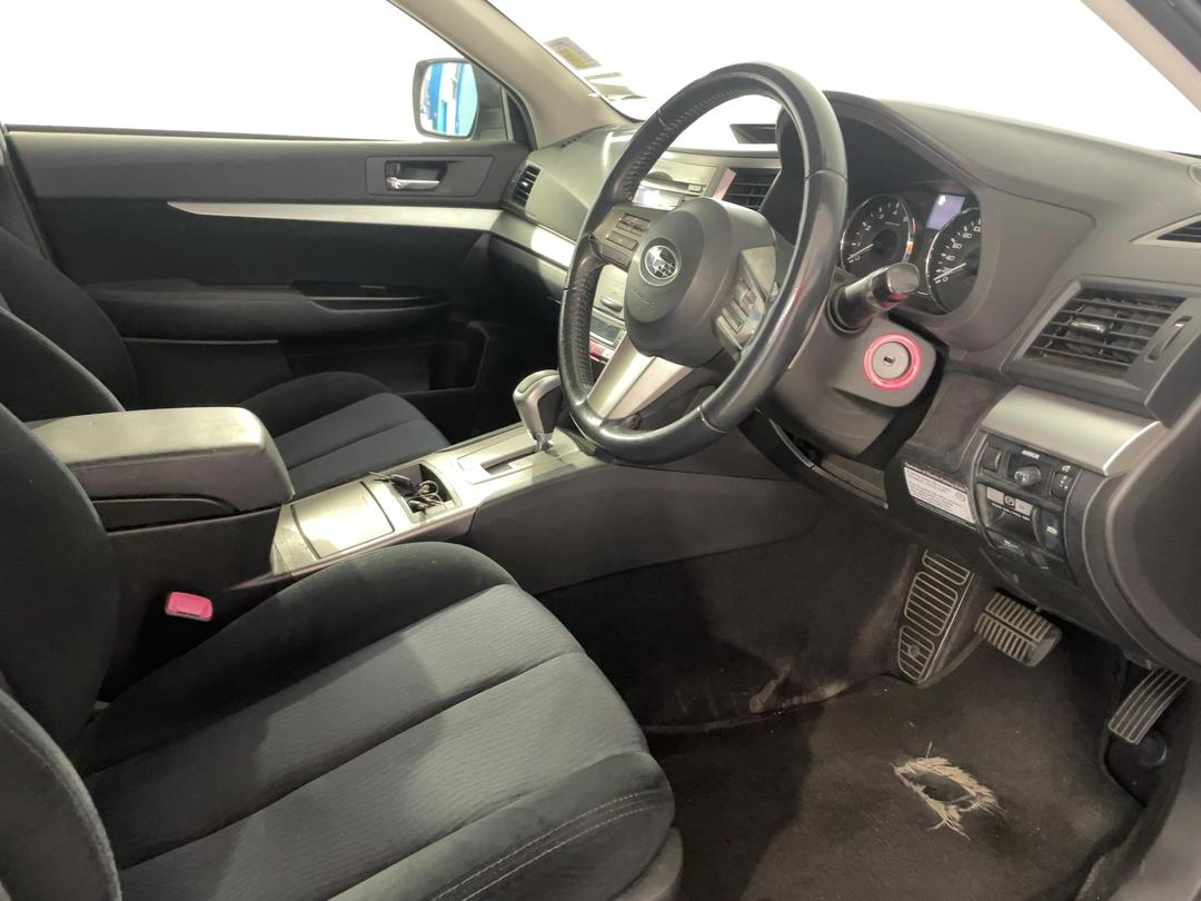 Photo '14' of Subaru Outback 25I Photo '14' of Subaru Outback 25I