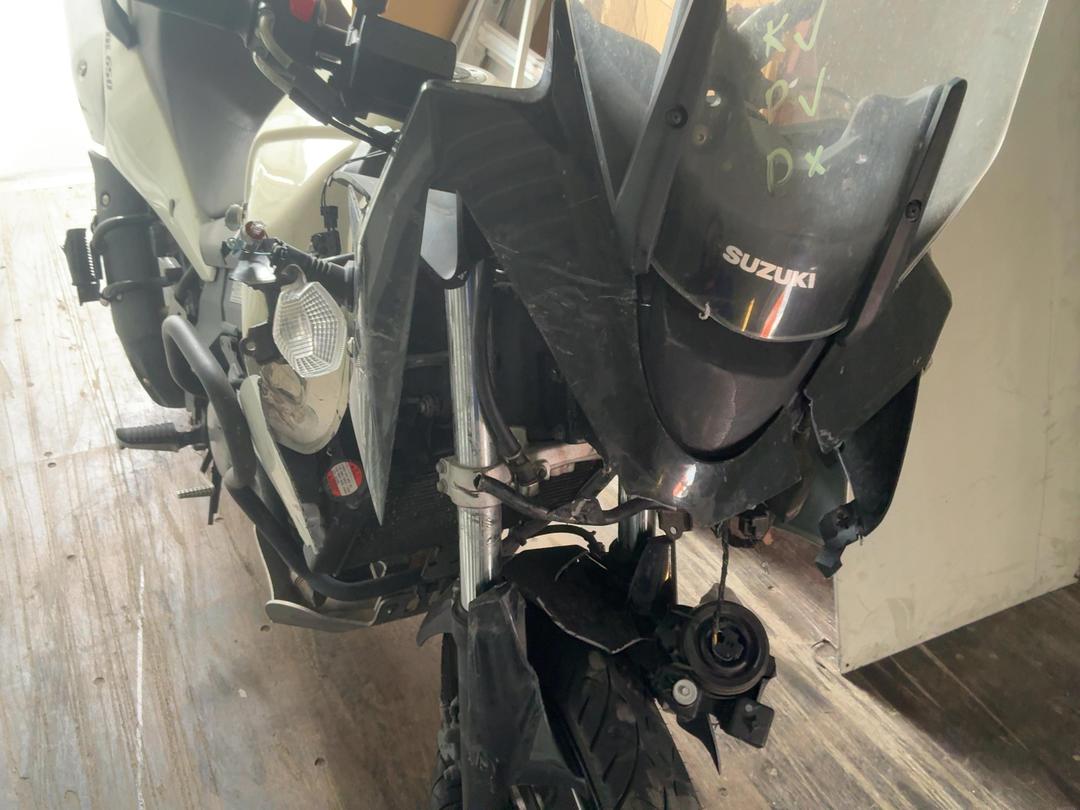 Photo '11' of Suzuki DL650 V-Strom 650 Photo '11' of Suzuki DL650 V-Strom 650