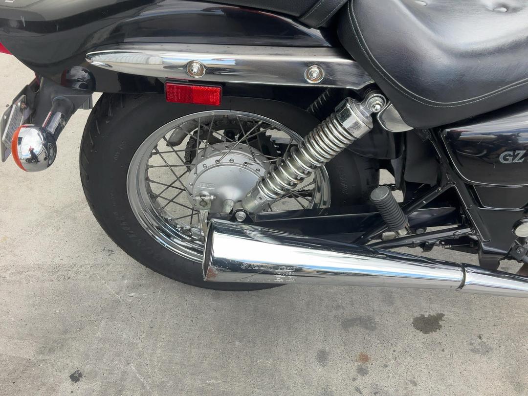 Photo '13' of Suzuki GZ250 MARAUDER 250 Photo '13' of Suzuki GZ250 MARAUDER 250