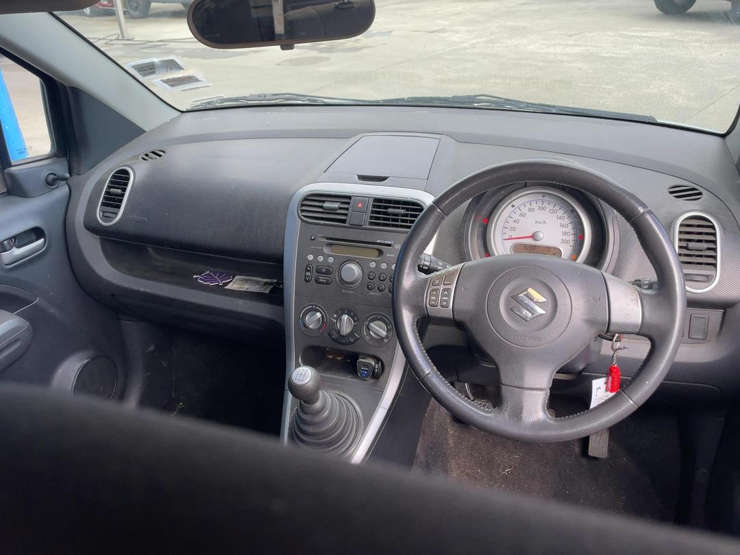 Photo '15' of Suzuki Splash GLX