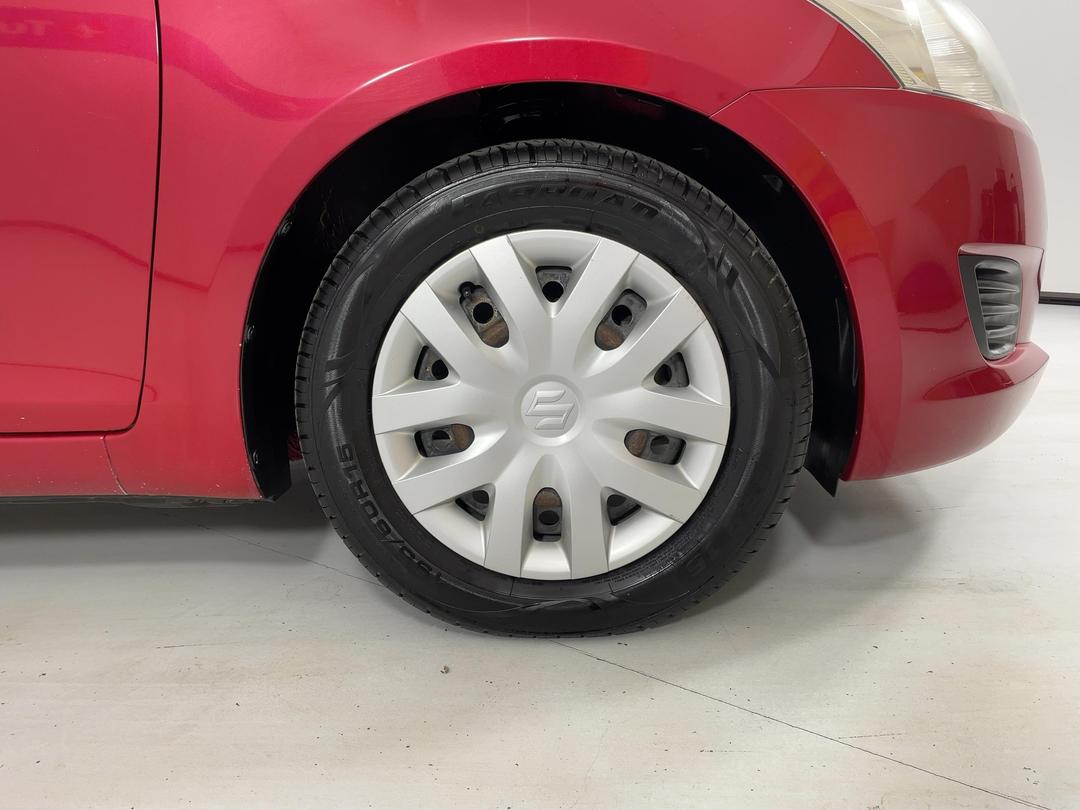 Photo '9' of Suzuki Swift