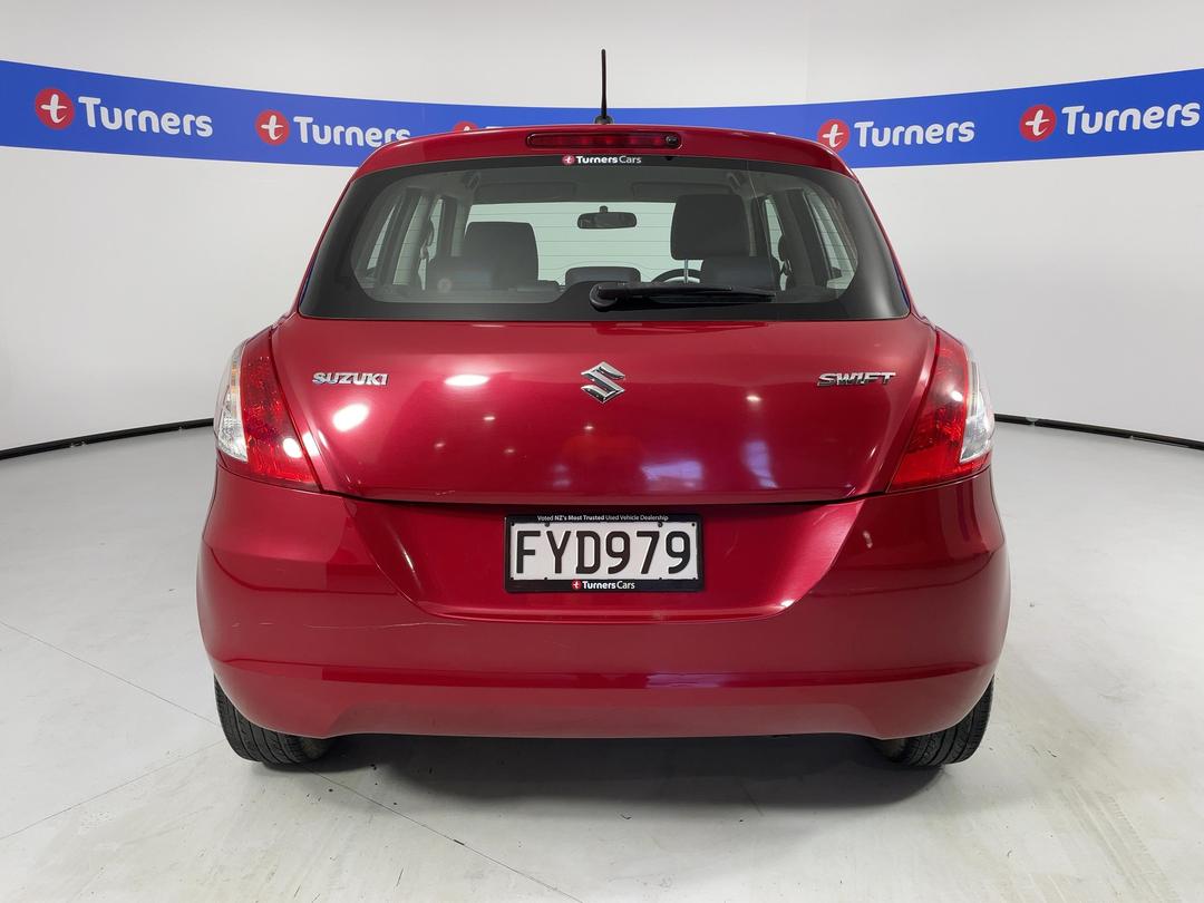 Photo '6' of Suzuki Swift
