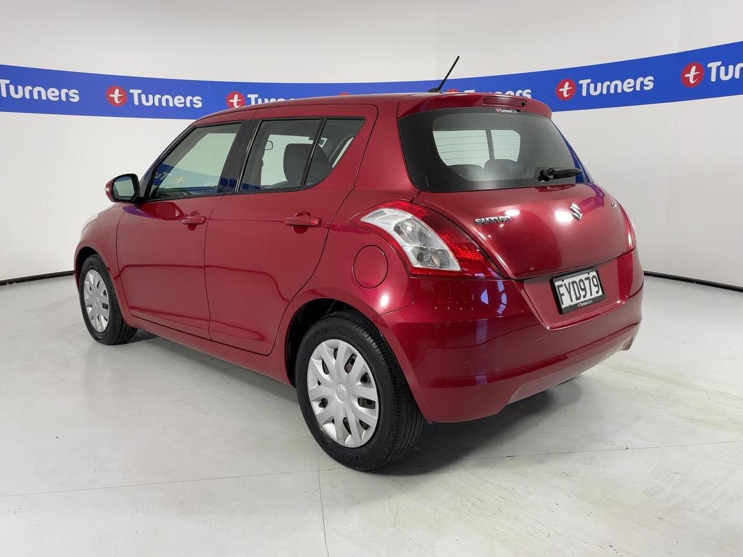 Photo '5' of Suzuki Swift
