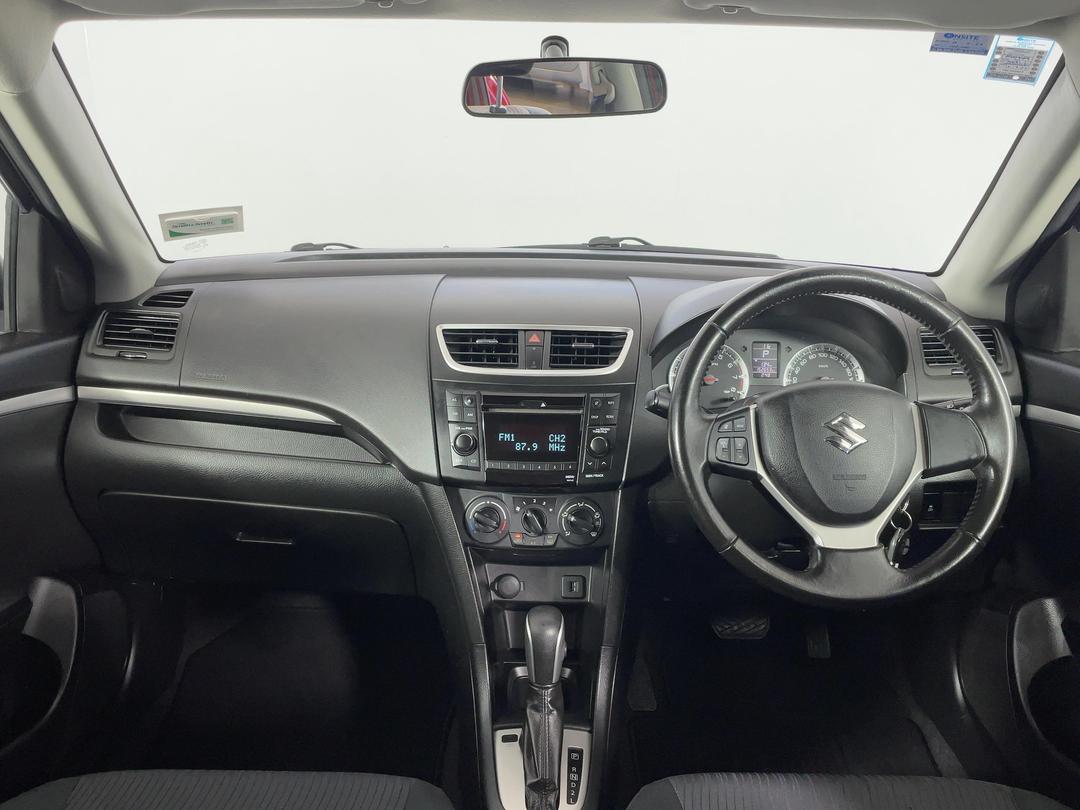Photo '17' of Suzuki Swift