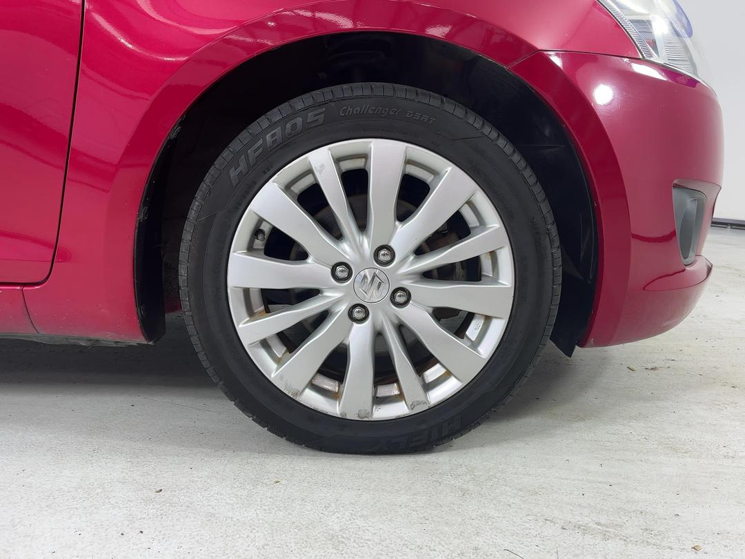 Photo '9' of Suzuki Swift