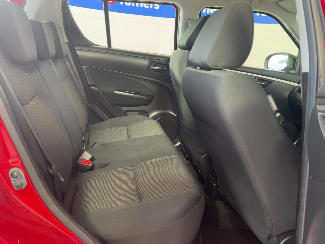 Photo '20' of Suzuki Swift