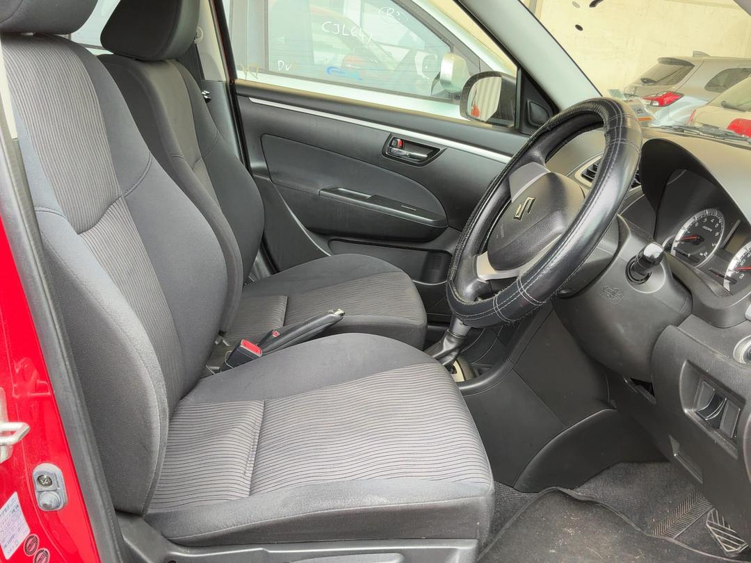 Photo '10' of Suzuki Swift Photo '10' of Suzuki Swift