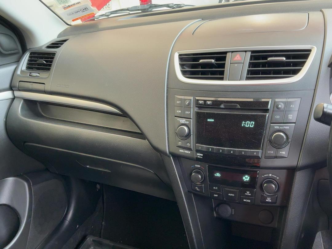 Photo '17' of Suzuki Swift Photo '17' of Suzuki Swift