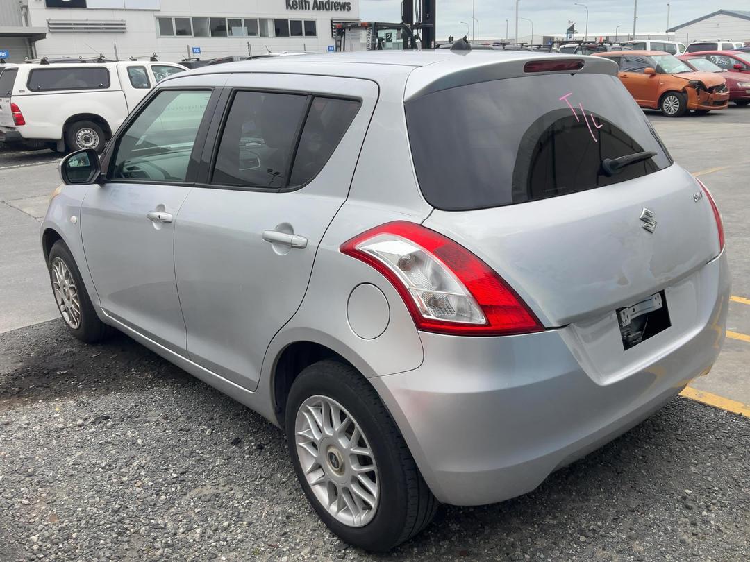 Photo '4' of Suzuki Swift XG Photo '4' of Suzuki Swift XG