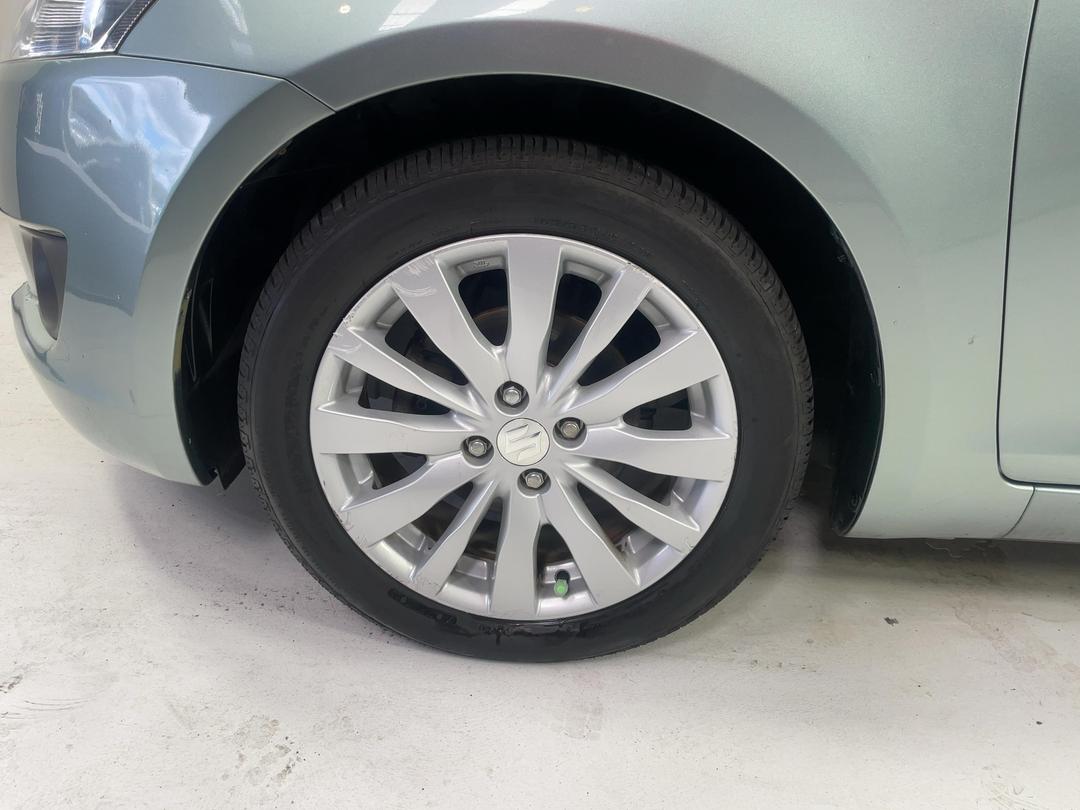 Photo '10' of Suzuki Swift