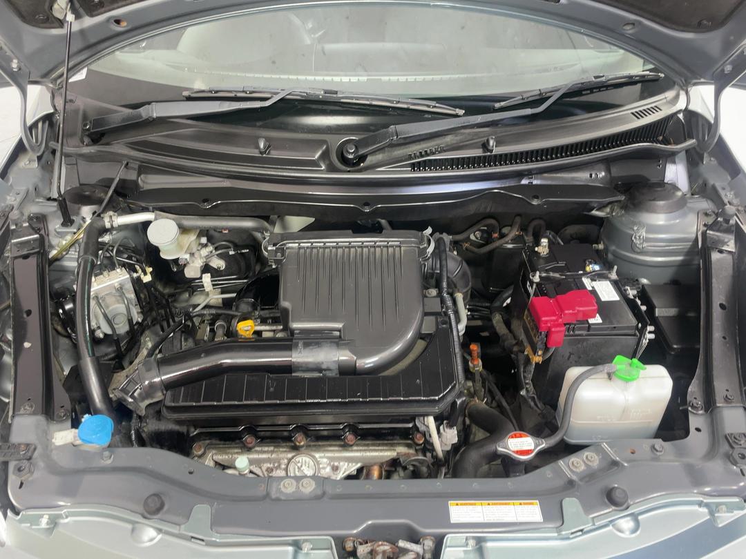 Photo '13' of Suzuki Swift
