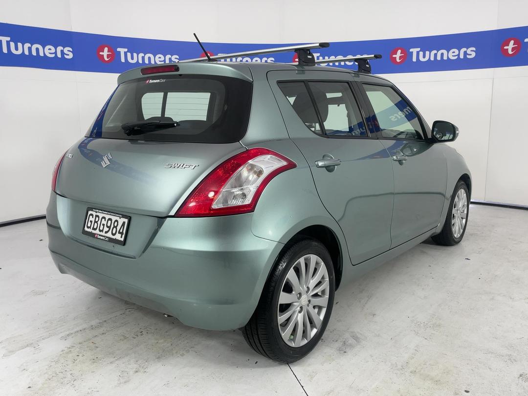Photo '7' of Suzuki Swift
