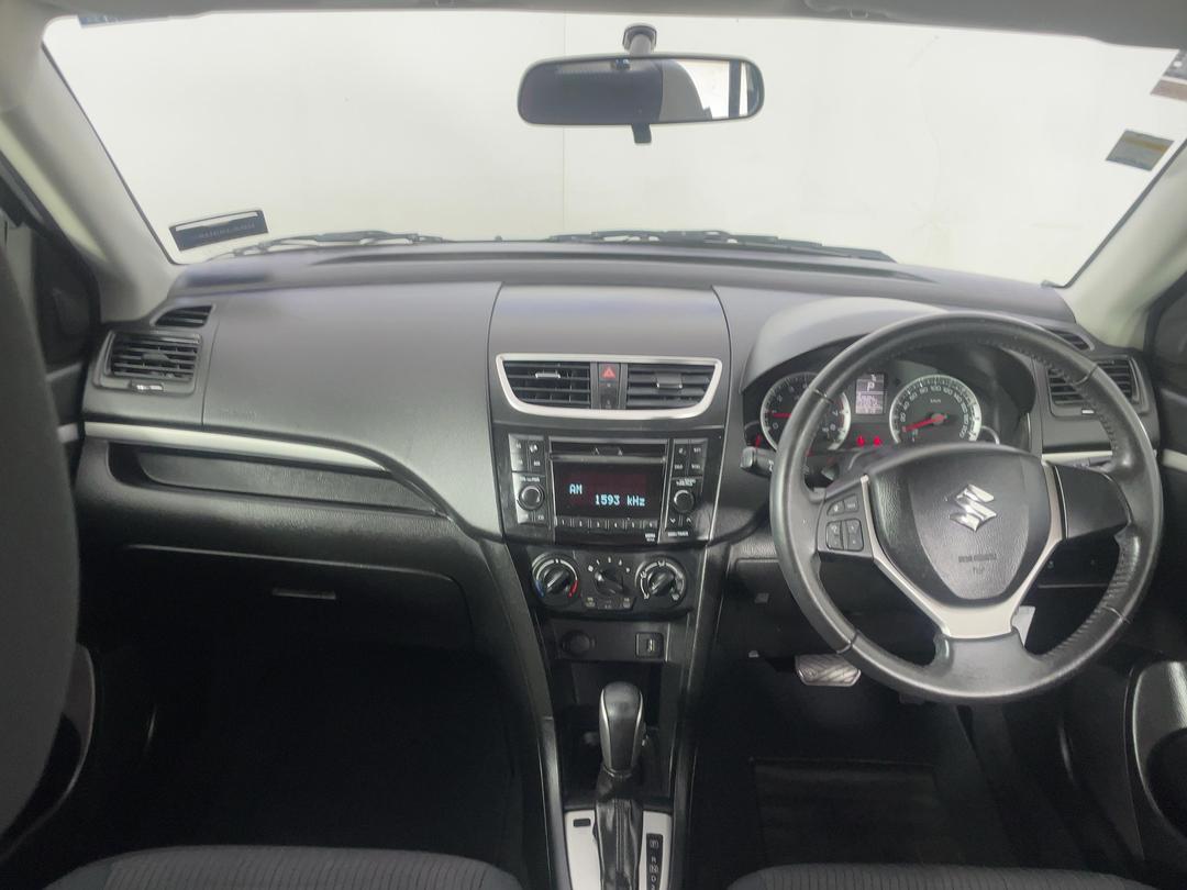 Photo '17' of Suzuki Swift