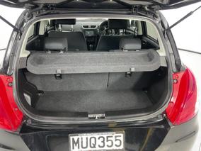 Photo '14' of Suzuki Swift