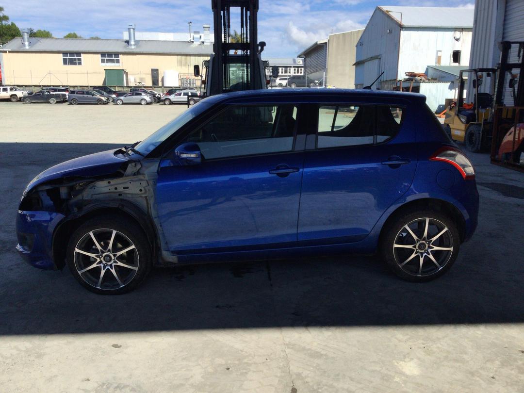 Photo '4' of Suzuki Swift Ltda Photo '4' of Suzuki Swift Ltda