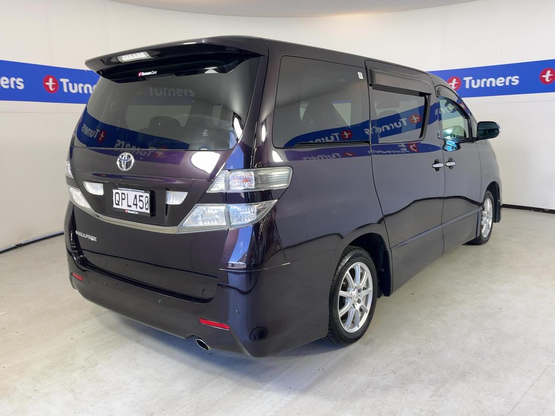 Photo '7' of Toyota Alphard