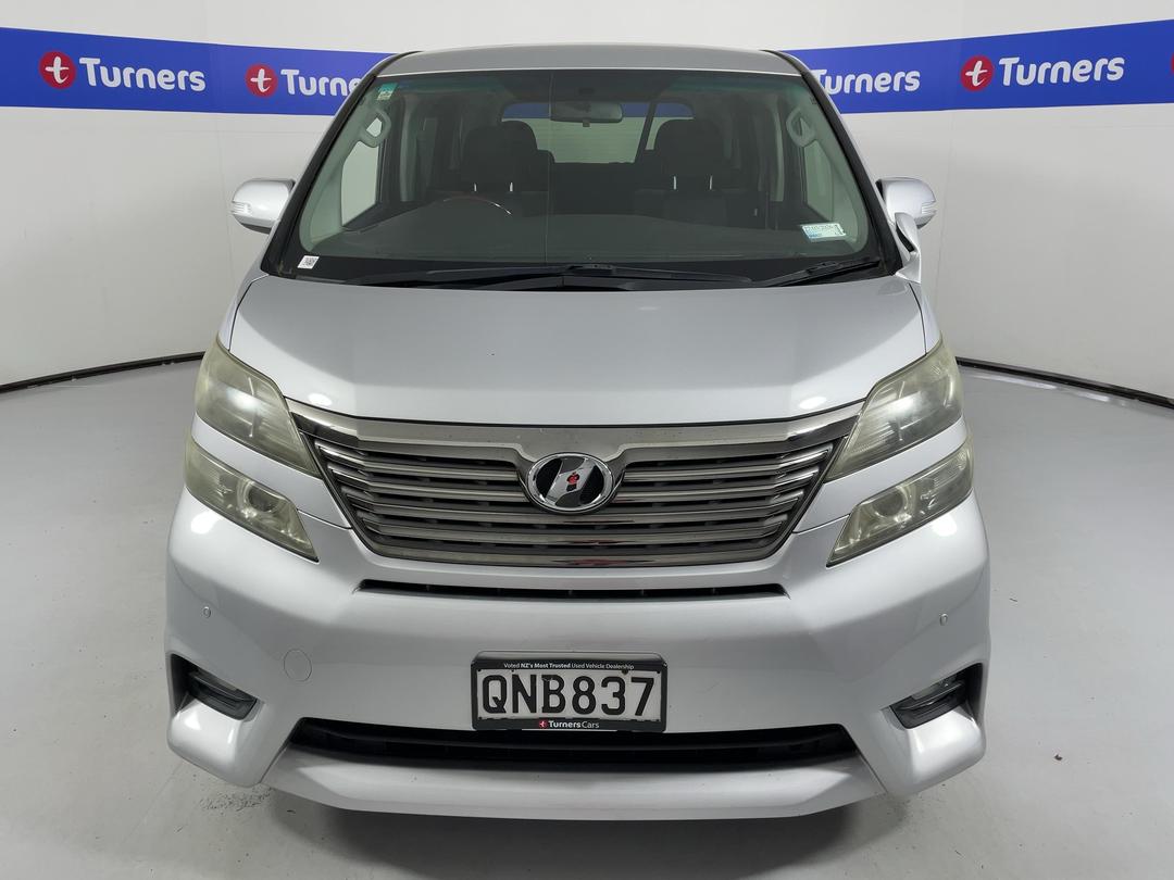 Photo '2' of Toyota Alphard