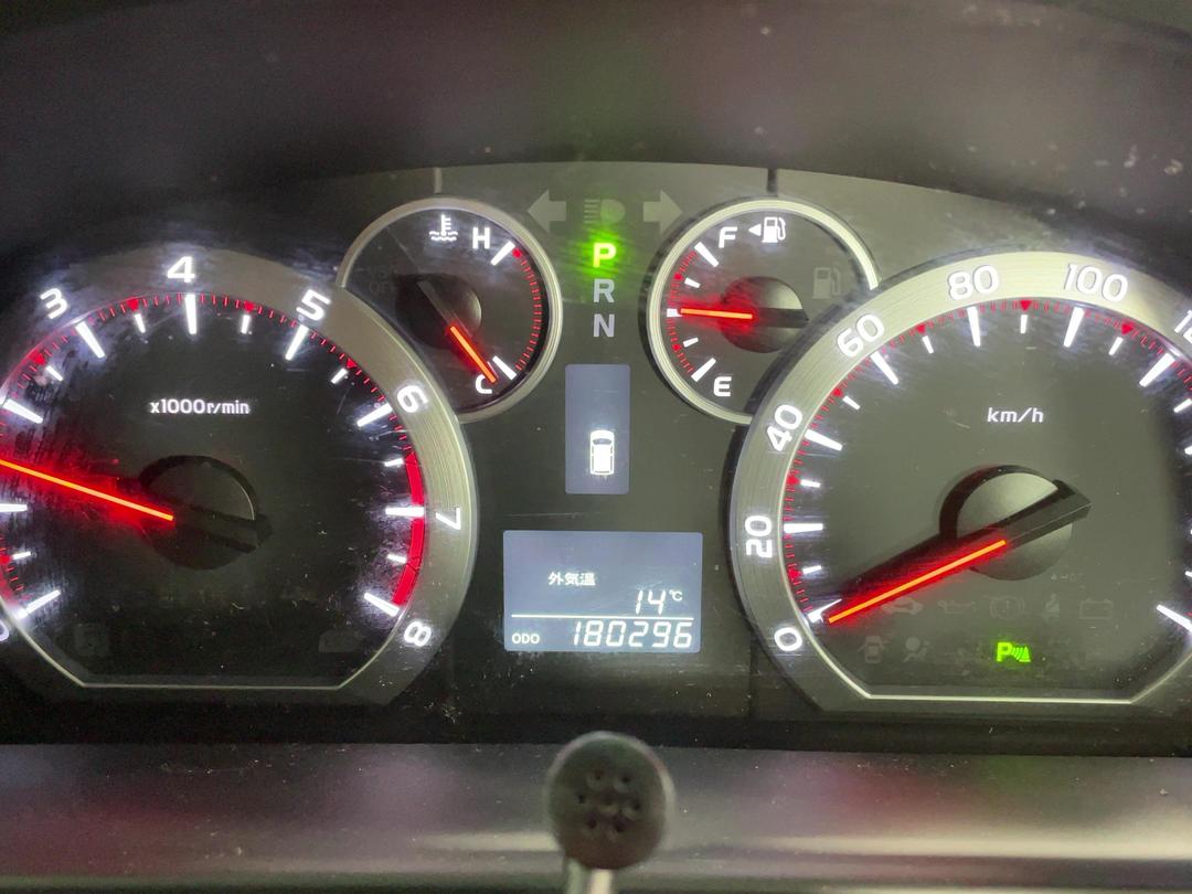 Photo '21' of Toyota Alphard