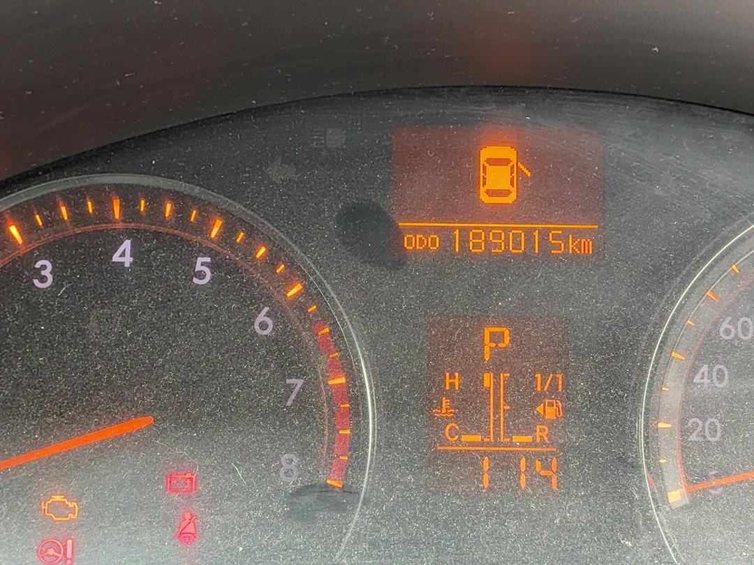 Photo '9' of Toyota Avensis WGN E