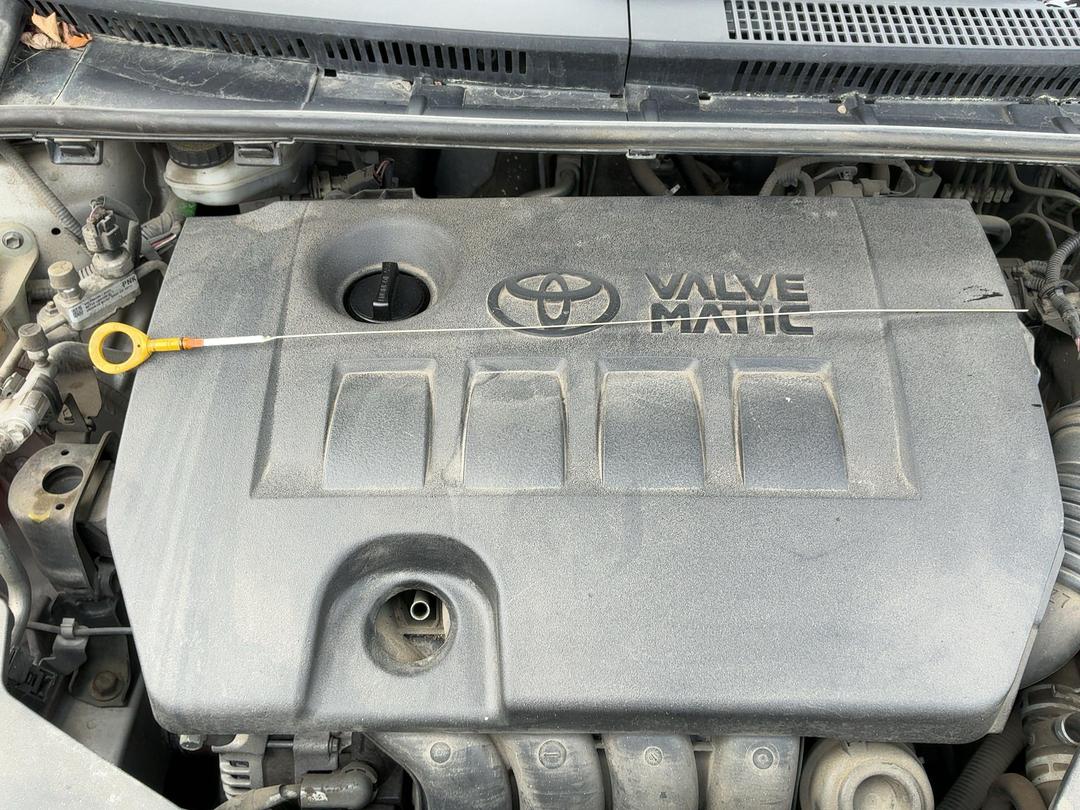 Photo '11' of Toyota Avensis WGN E