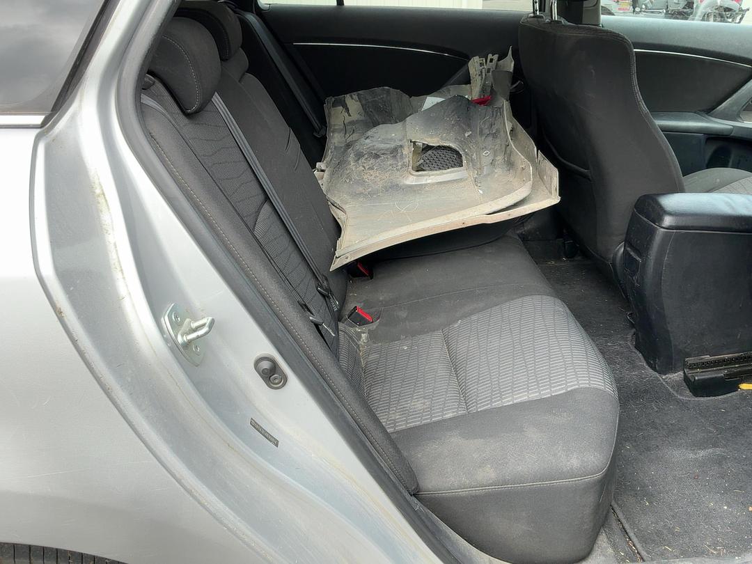Photo '16' of Toyota Avensis WGN E