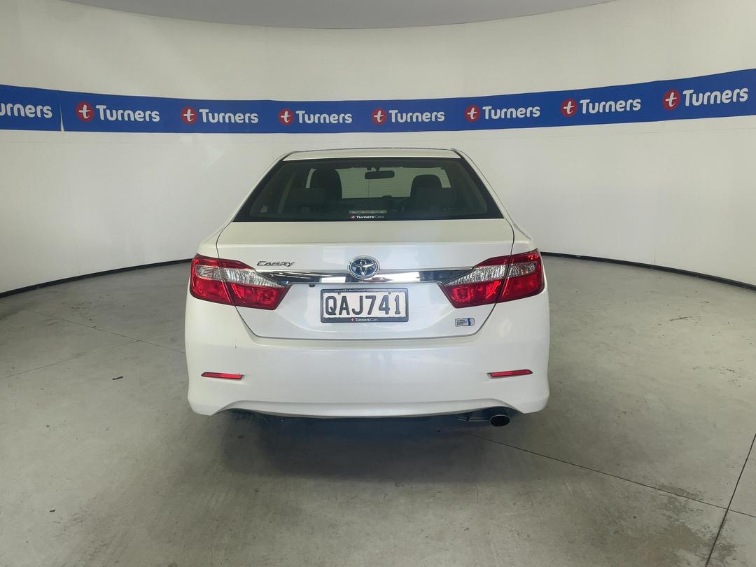 Photo '6' of Toyota Camry