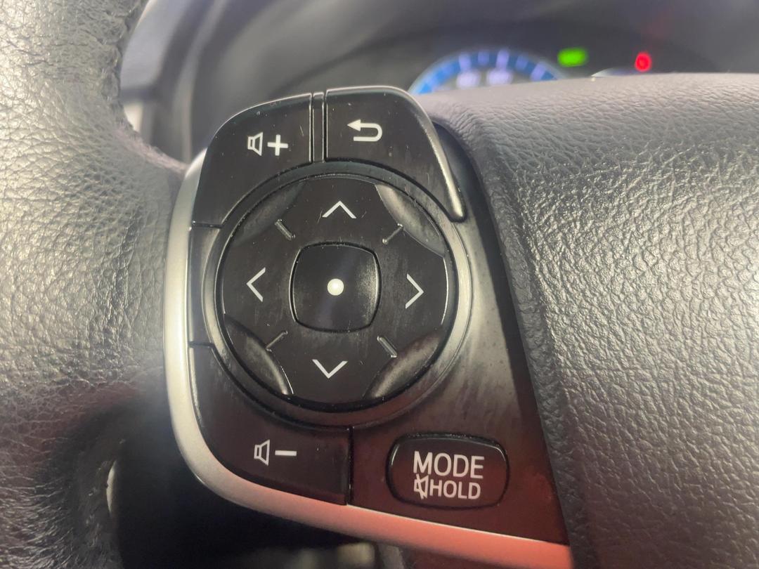 Photo '25' of Toyota Camry
