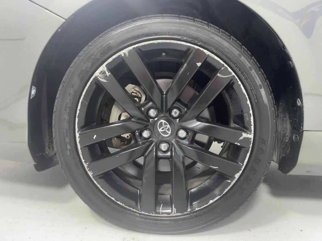 Photo '10' of Toyota Camry