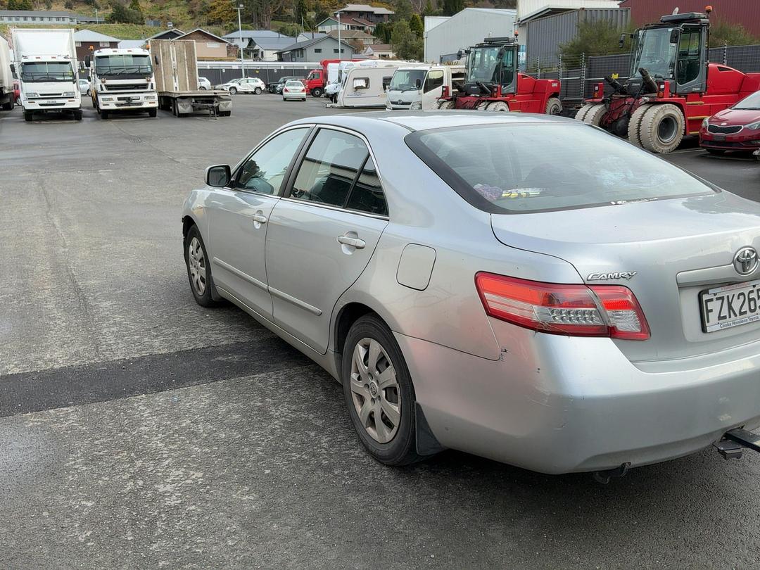 Photo '5' of Toyota Camry GL Photo '5' of Toyota Camry GL