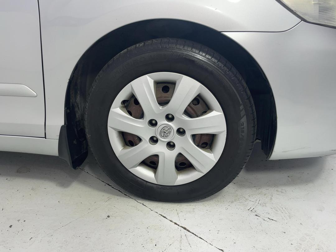 Photo '9' of Toyota Camry