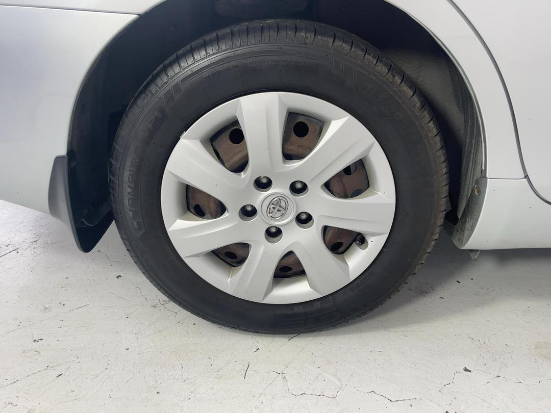 Photo '12' of Toyota Camry