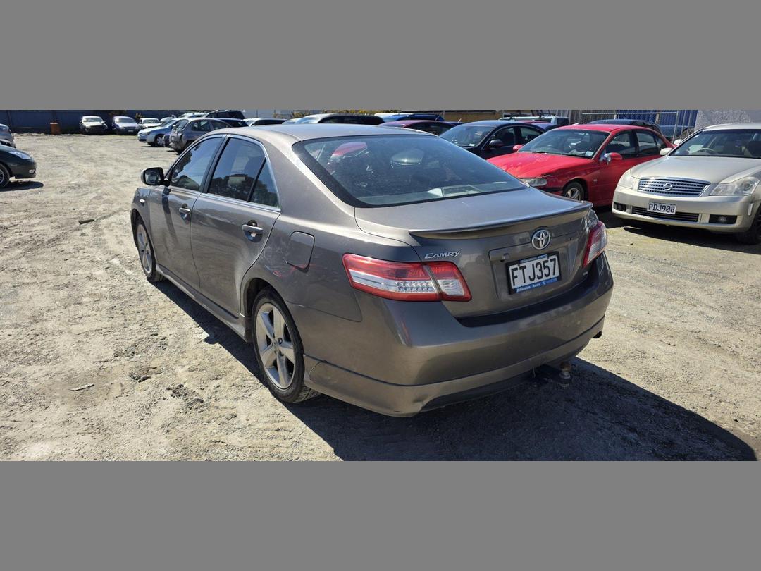 Photo '10' of Toyota Camry Sport Photo '10' of Toyota Camry Sport