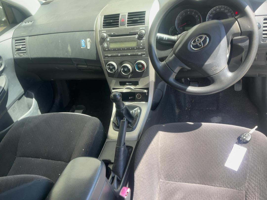 Photo '16' of Toyota Corolla Photo '16' of Toyota Corolla