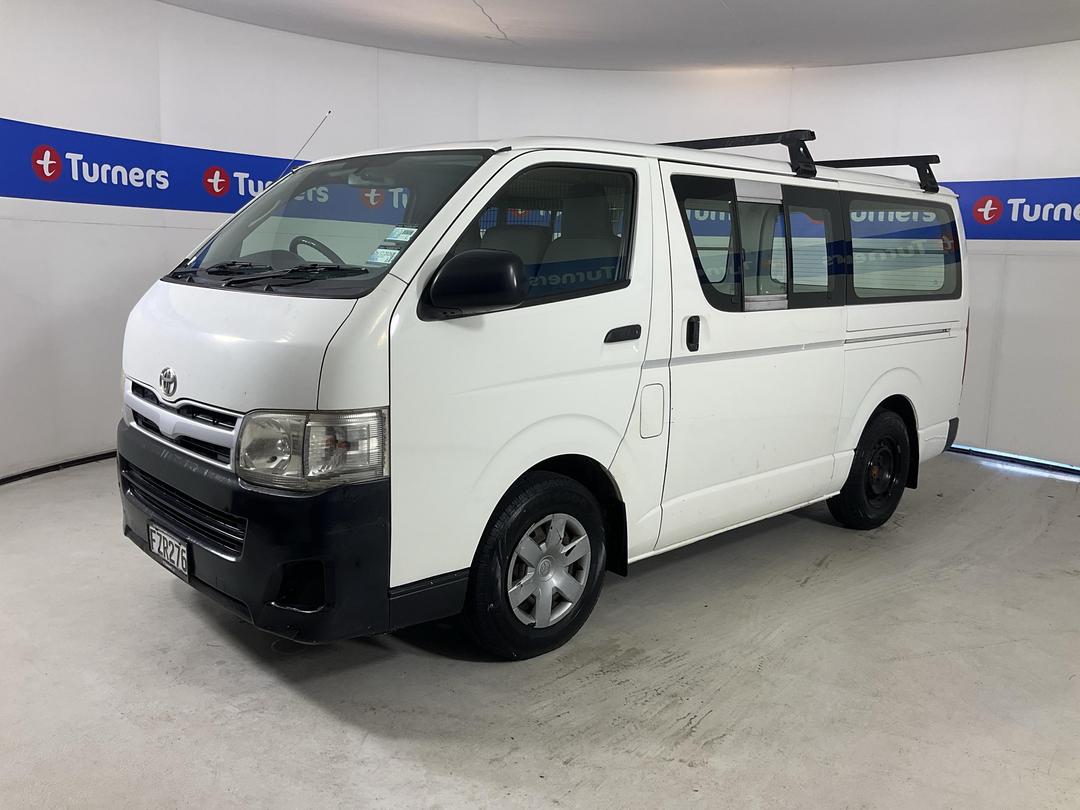 Photo '4' of Toyota Hiace