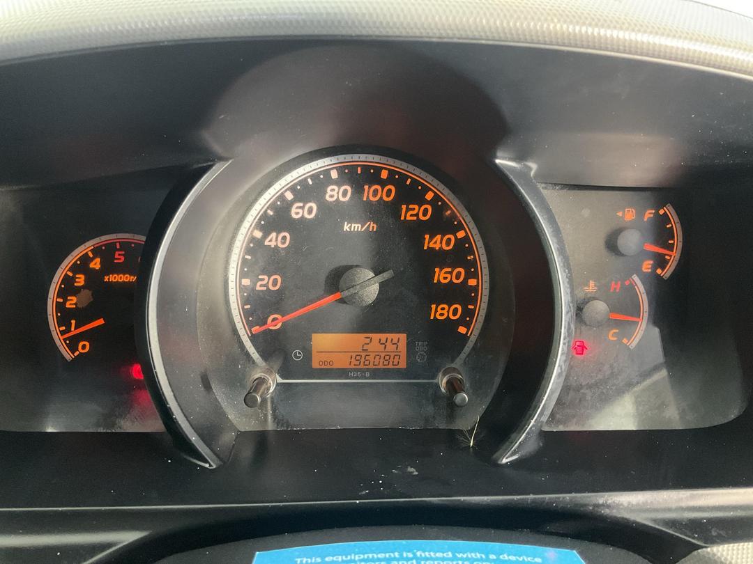 Photo '21' of Toyota Hiace