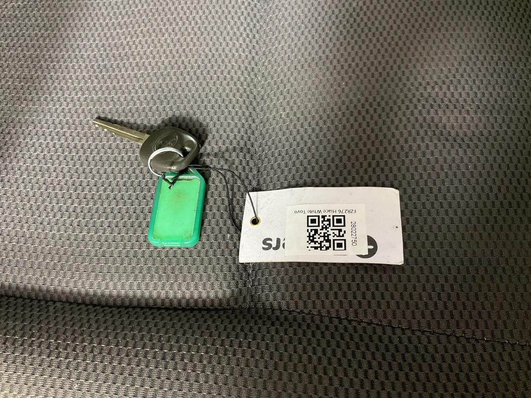 Photo '22' of Toyota Hiace