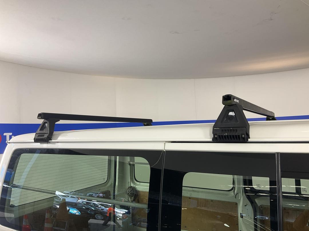 Photo '27' of Toyota Hiace