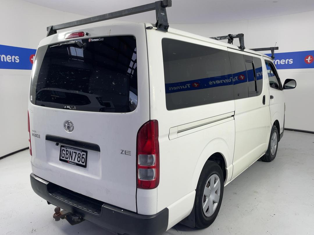 Photo '7' of Toyota Hiace