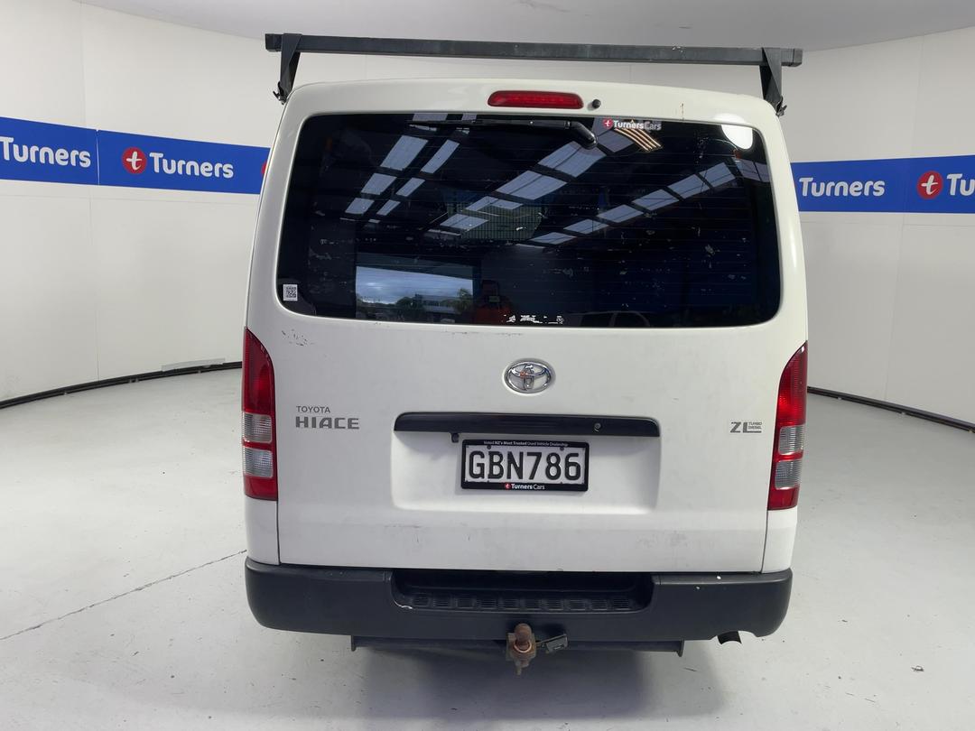 Photo '6' of Toyota Hiace