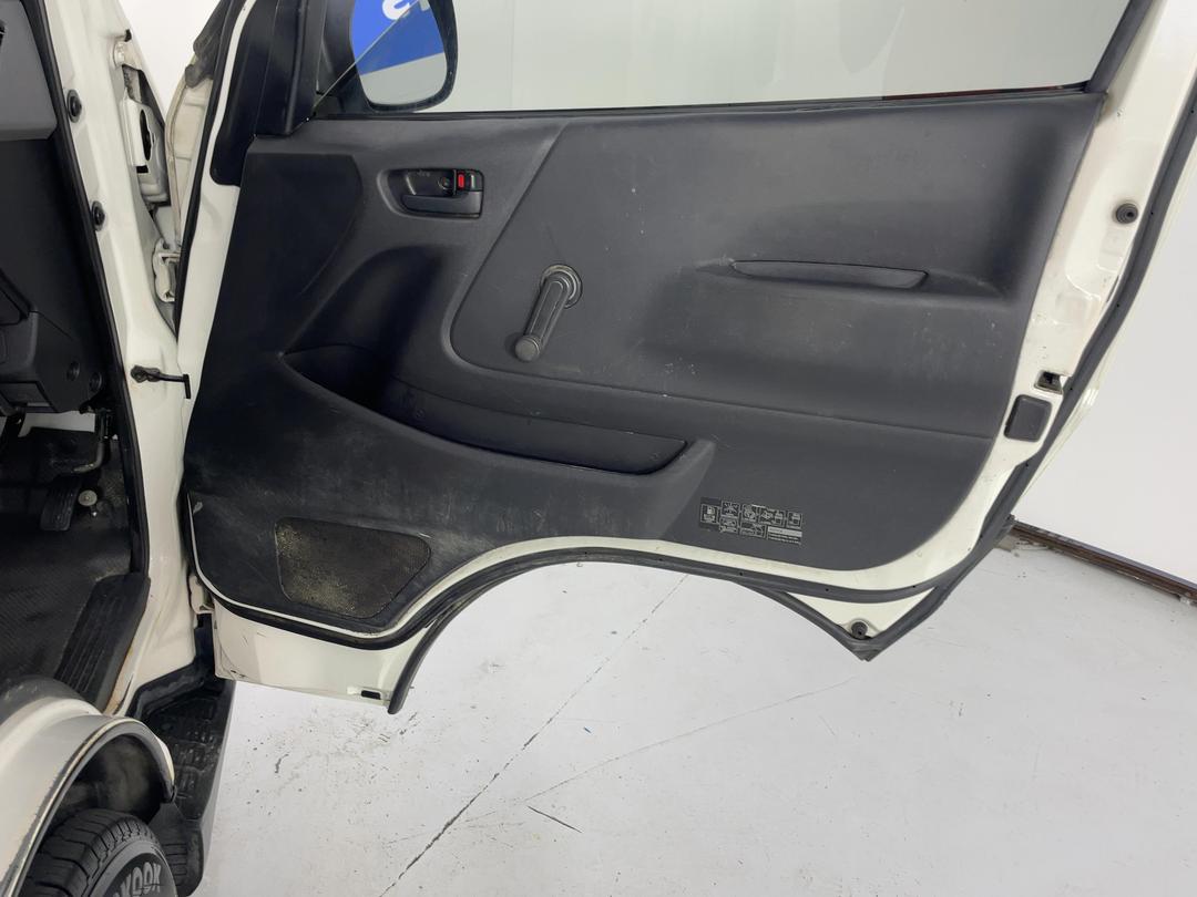 Photo '15' of Toyota Hiace