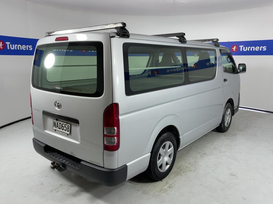 Photo '7' of Toyota Hiace