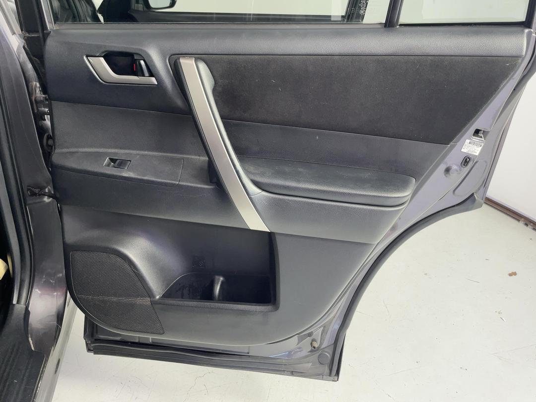 Photo '19' of Toyota Highlander