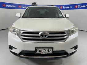 Photo '2' of Toyota Highlander