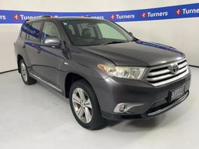 Photo '1' of Toyota Highlander