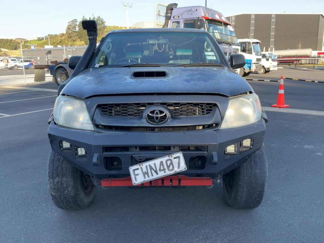 Photo '3' of Toyota Hilux TD DC Photo '3' of Toyota Hilux TD DC